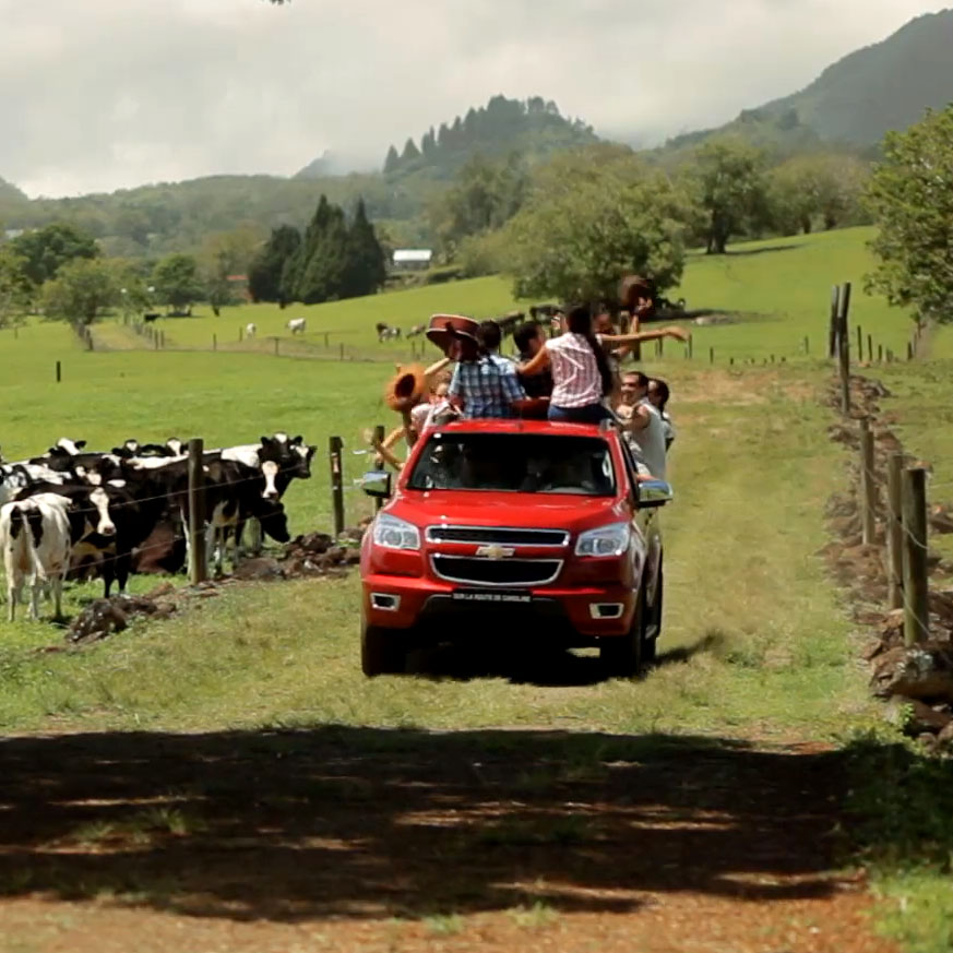 &laquo;&nbsp;Sur la route de Caroline&nbsp;&raquo;, le nouveau clip de Léo & les&nbsp;44