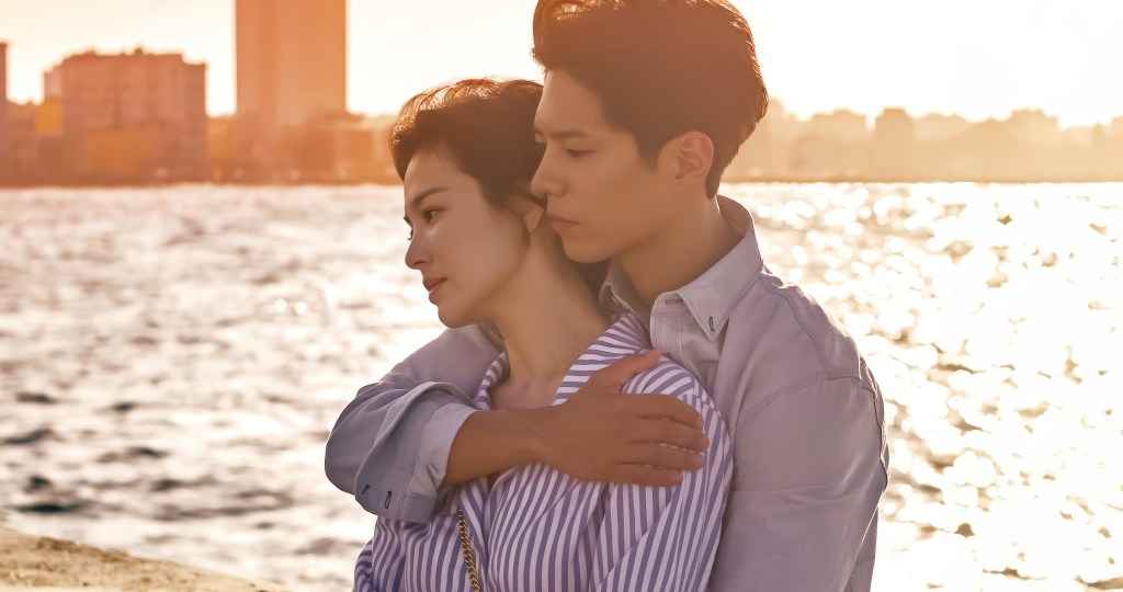 ★★★★ Song Hye-kyo & Park Bo-gum au cœur des amours interdits de &laquo;&nbsp;Encounter&nbsp;&raquo; (남자친구)