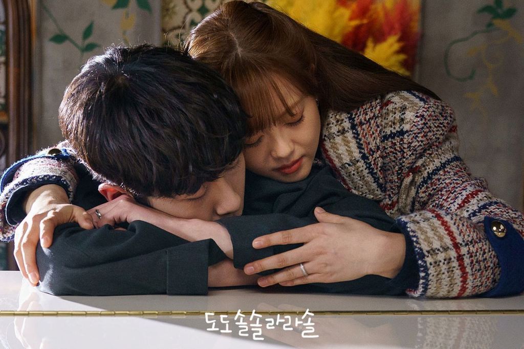 Les vertus du câlin dans les K-dramas – Une étreinte pleine de&nbsp;sens